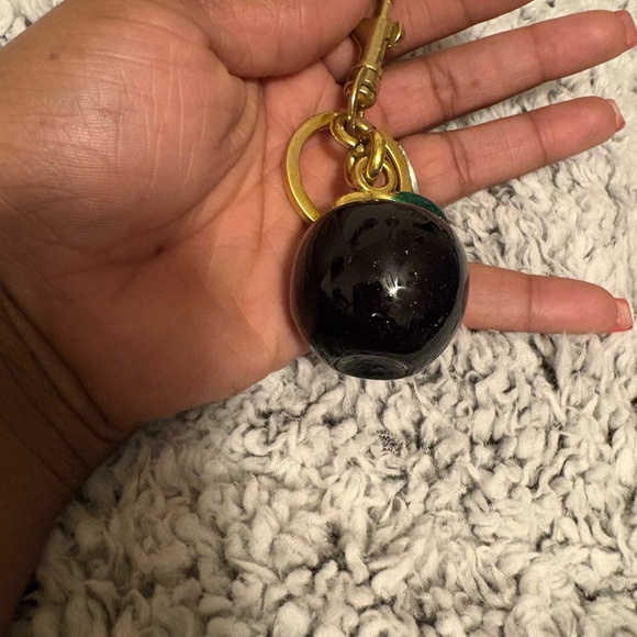 Gold and Black Apple Keychain - Picture 2 of 3